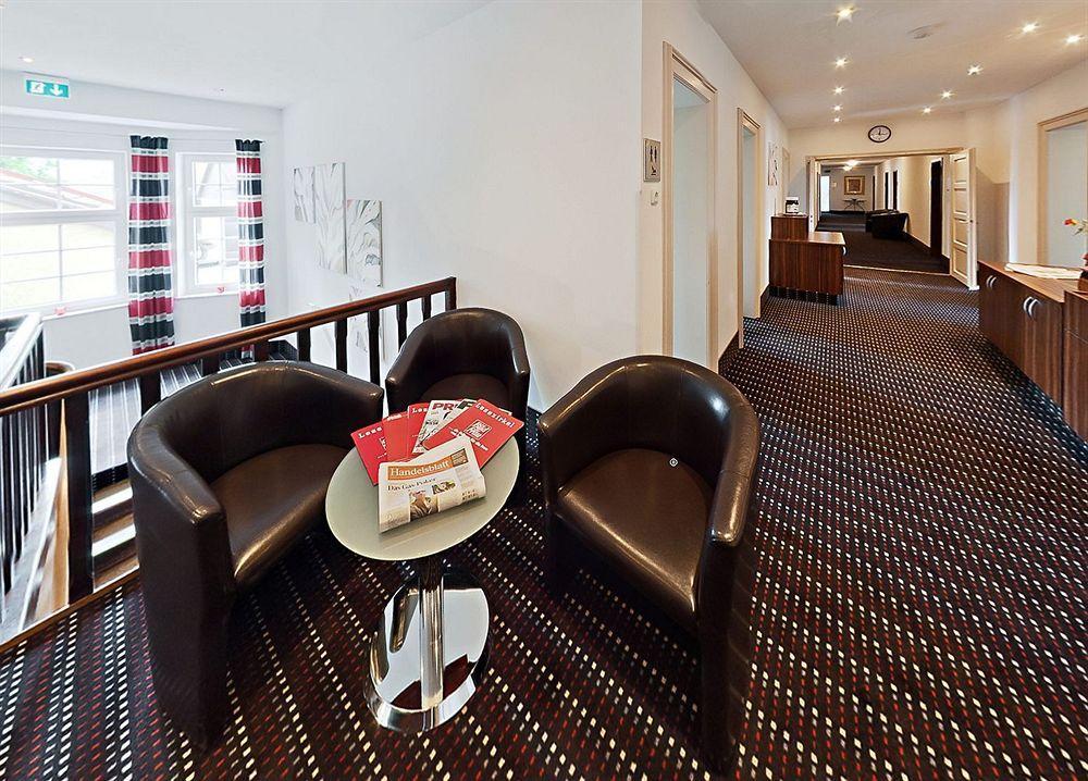 Hotel Koeniger Pliening Eksteriør billede