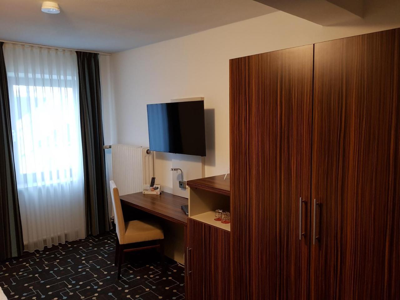 Hotel Koeniger Pliening Eksteriør billede