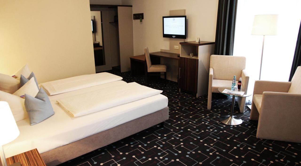 Hotel Koeniger Pliening Eksteriør billede